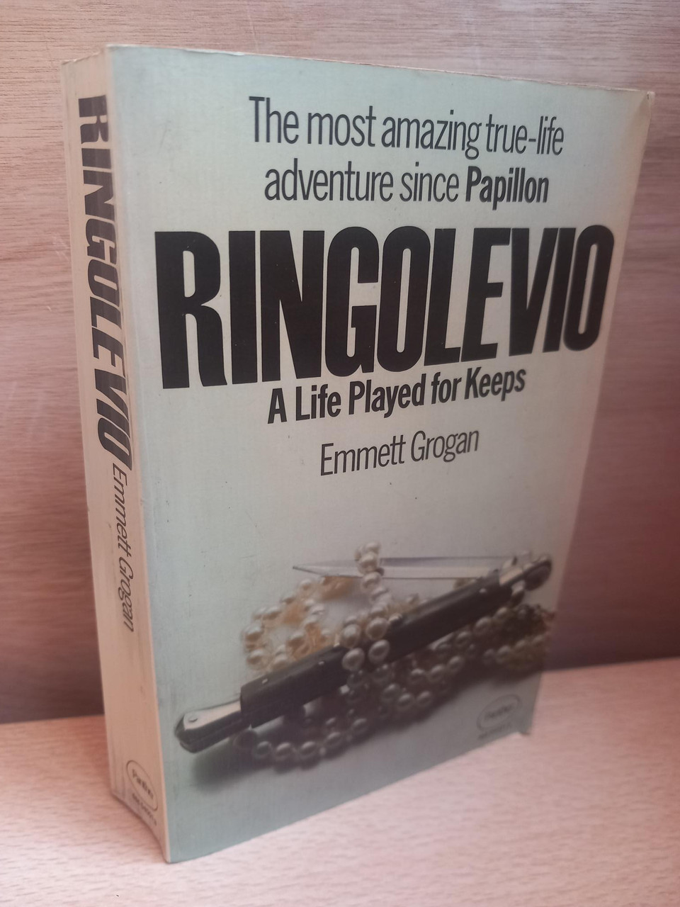 Emmett Grogan - Ringolevio - A Life Played For Keeps - Vintage Panther PB - 1976 (Originally 1972)