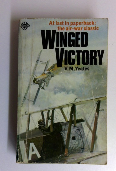 Victor M. Yeates / Winged Victory (Vintage Paperback)