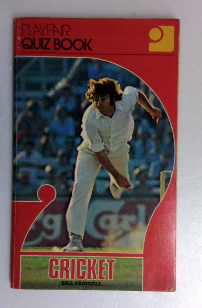 Playfair Quiz Book: Cricket (Vintage Paperback)