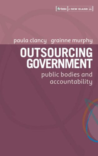 Paula Clancy / Outsourcing Government (Large Paperback)