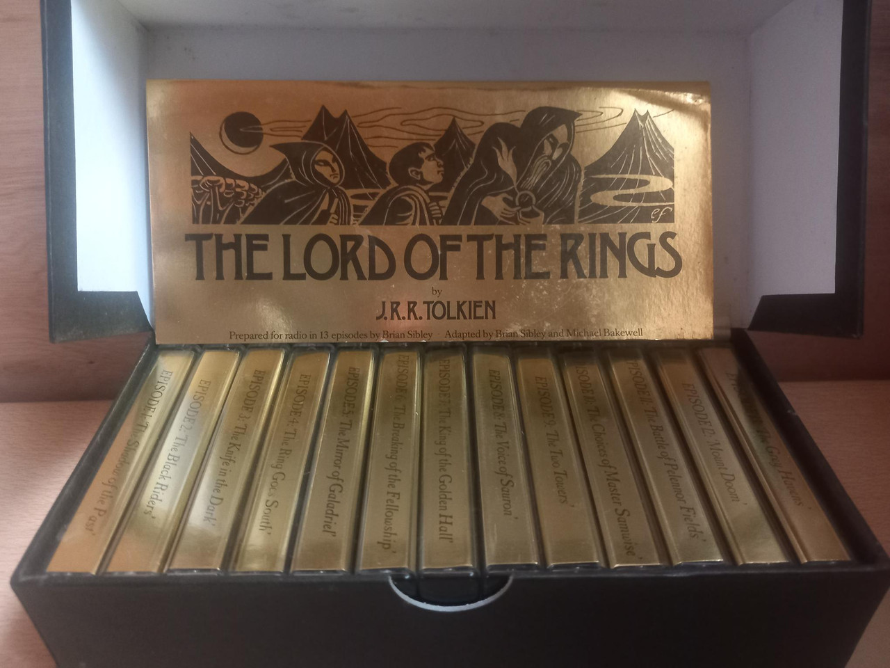 J.R.R Tolkien - The Lord of the Rings - BBC RADIO ADAPTATION - 13 CASSETTE TAPE BOX SET - 1987 ( ORIGINALLY 1981)
