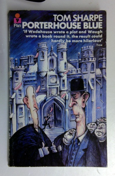 Tom Sharpe / Porterhouse Blue (Vintage Paperback) (4)