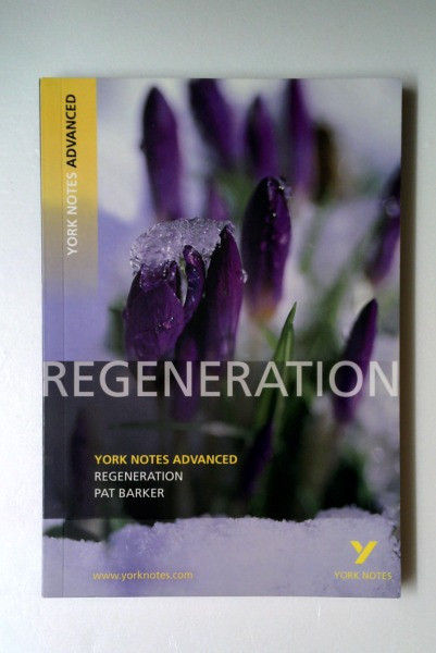 Pat Barker / Regeneration (Large Paperback)