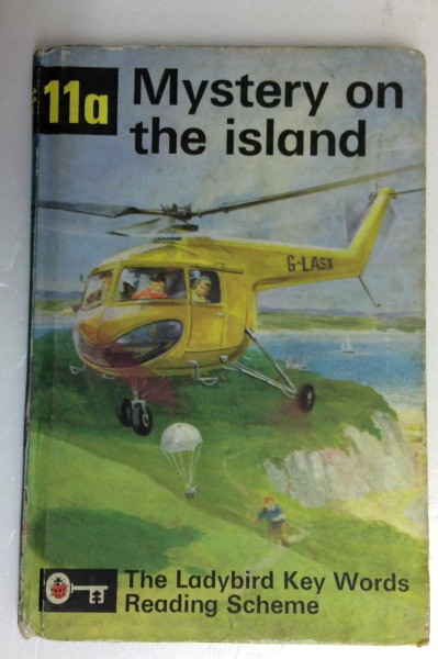 Mystery on the Island (Vintage Ladybird)