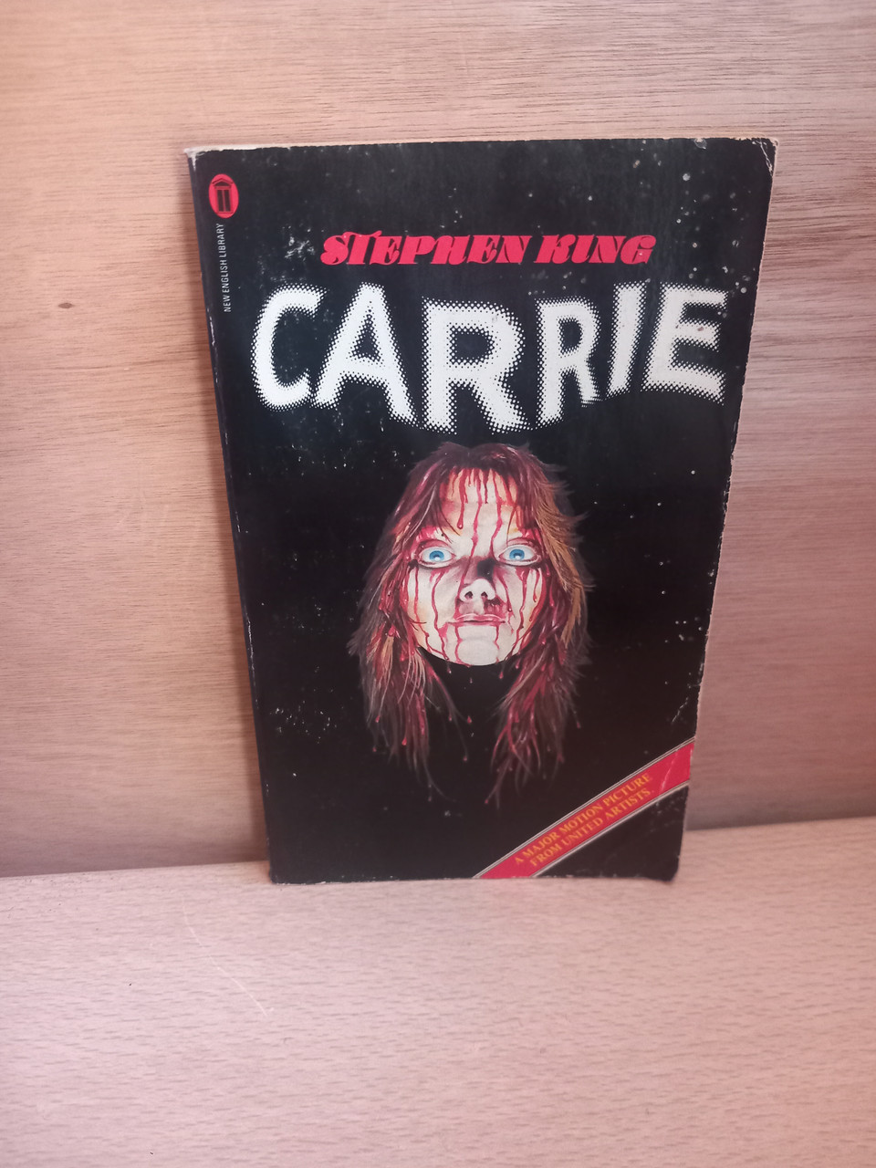 Stephen King - Carrie ( 1980 Film Tie In PB )