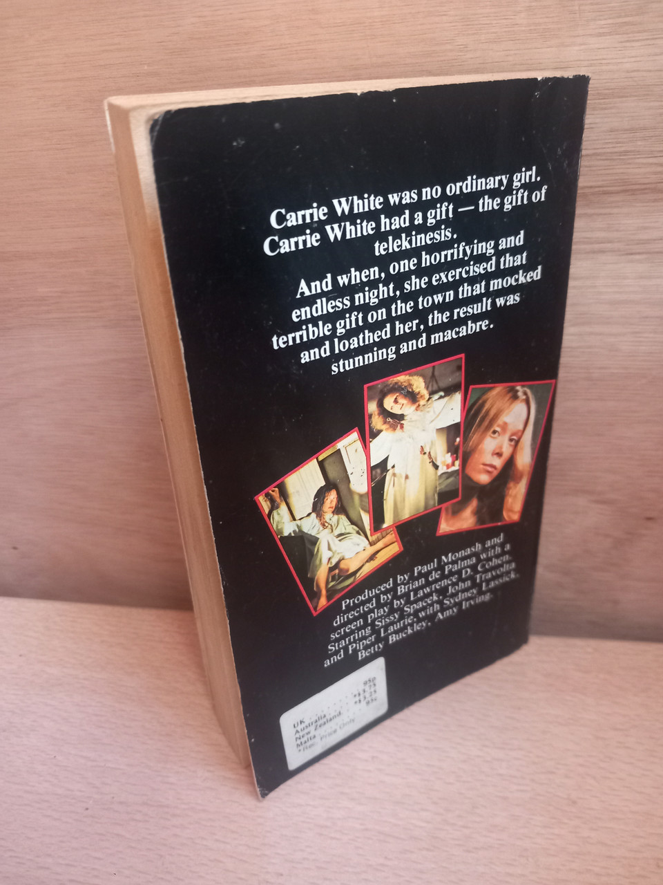 Stephen King - Carrie ( 1980 Film Tie In PB )