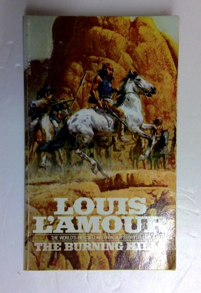 Louis L'Amour / Burning Hills (Older Edition Small Paperback)