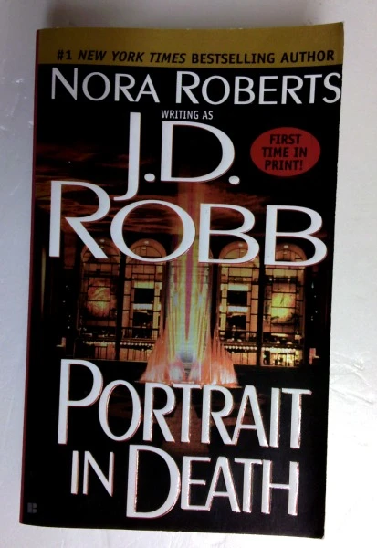 Nora Roberts / Portrait in Death: 16 (Older Edition Small Paperback)