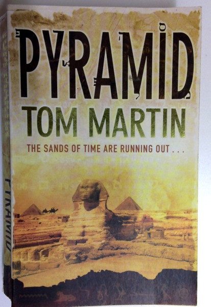 Tom Martin / Pyramid (Older Edition Small Paperback)