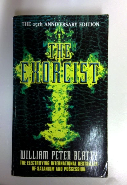 William Peter Blatty / The Exorcist (Older Edition Small Paperback)