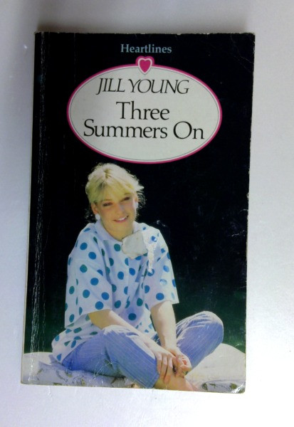 Jill Young / Three Summers on (Heartlines S.) (Older Edition Small Paperback) (1)