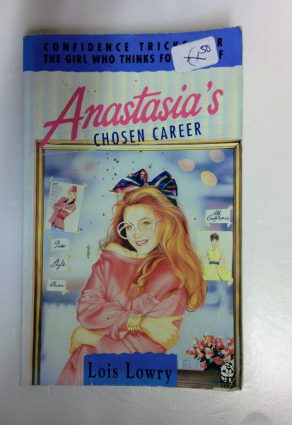 Lois Lowry / Anastasias Chosen Career: 7 (Lions S.) (Older Edition Small Paperback)