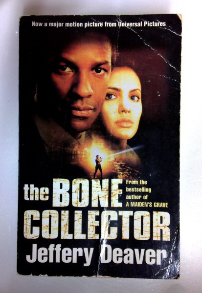 Jeffery Deaver / The Bone Collector: Lincoln Rhyme Book 1: The Thrilling First Novel in the Bestselling Lincoln Rhyme Mystery Series (Older Edition Small Paperback)