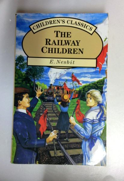 E. Nesbit / The Railway Children (Children's Classics) (Older Edition Small Paperback)