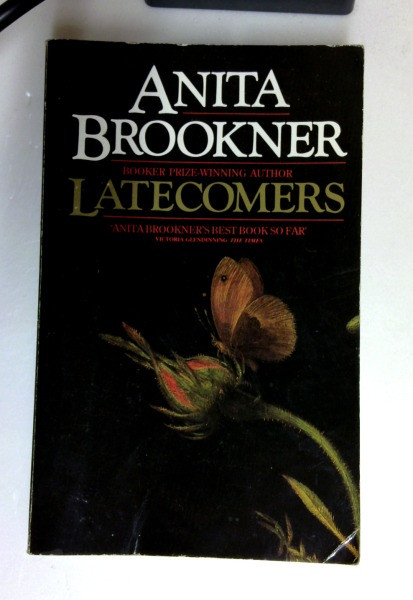 Anita Brookner / Latecomers (Older Edition Small Paperback)