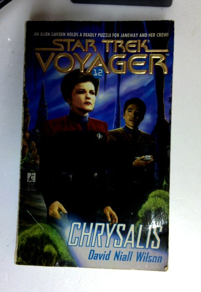 Dave Wilson / Chrysalis: 12 (Star Trek: Voyager) (Older Edition Small Paperback)