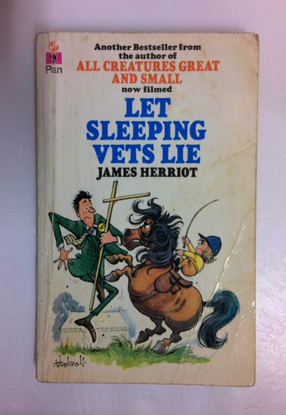 James Herriot / Let Sleeping Vets Lie (Vintage Paperback) (4)