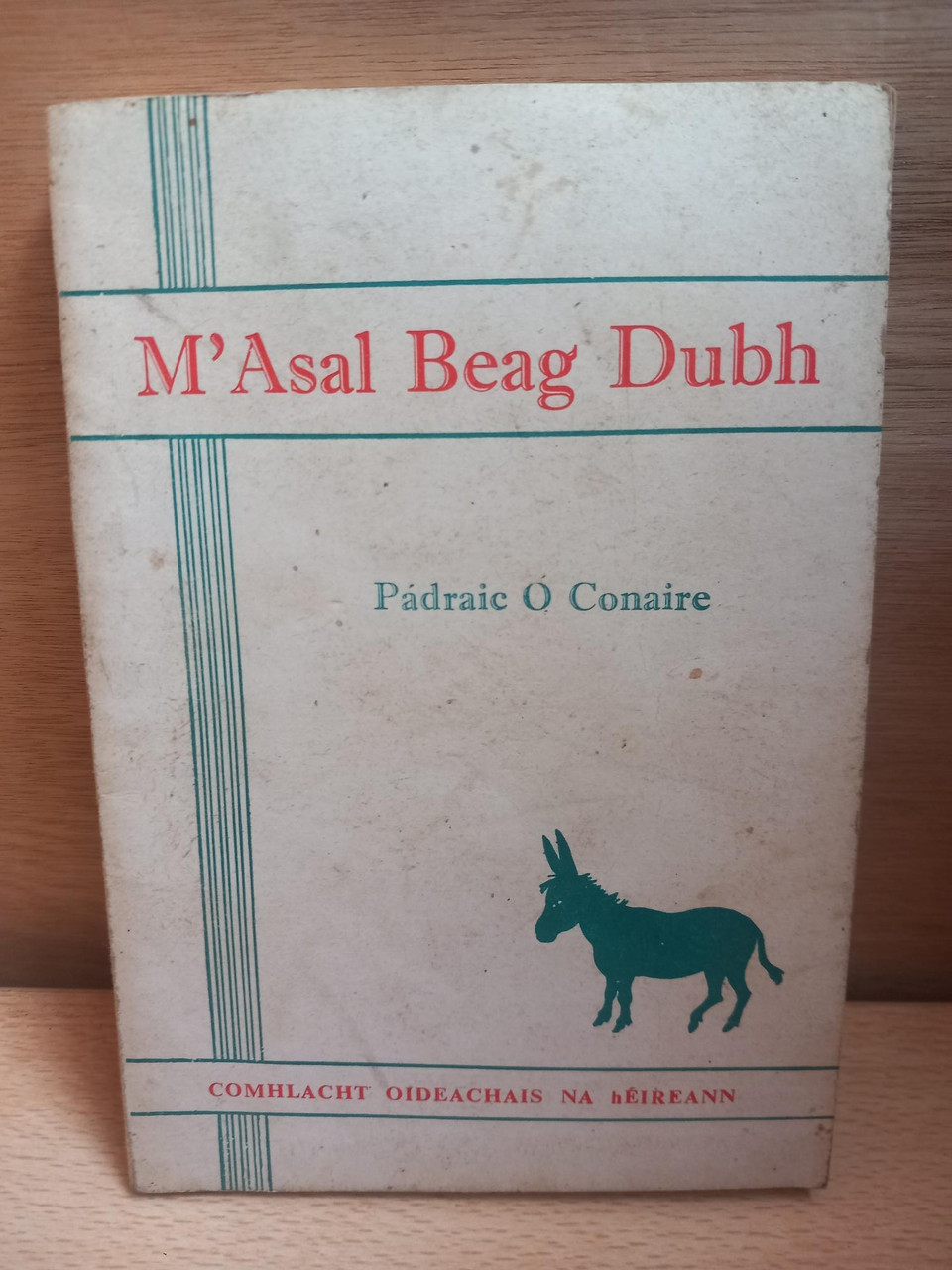 Pádraic Ó Conaire  - M'Asal Beag Dubh - PB Gaeilge Short Stories - Vintage EDCO  Schools Edition