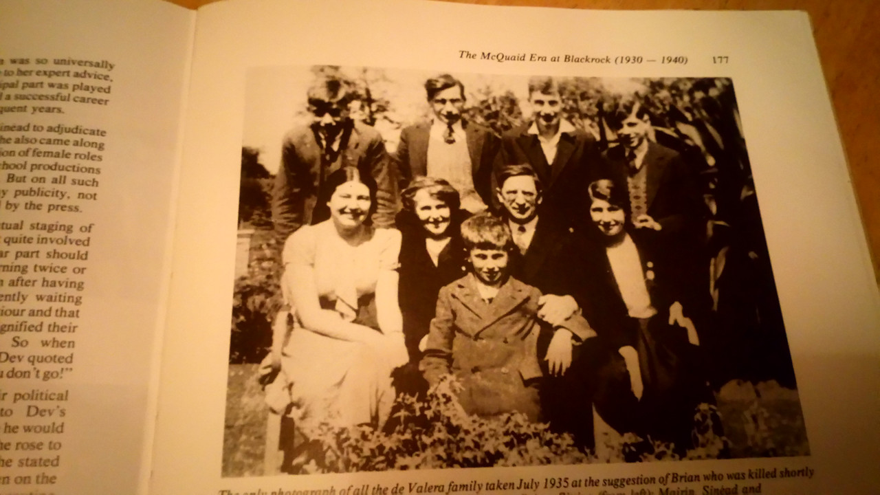 Sean P. Farragher - Dev and his Alma Mater : Eamon de Valera's Lifelong Association with Blackrock College 1898-1975 - PB 1985
