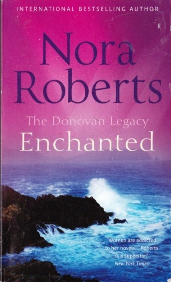 Nora Roberts / Enchanted