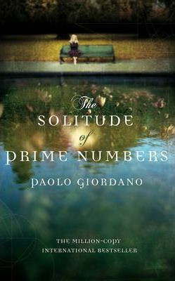 Paolo Giordano / The Solitude of Prime Numbers (Large Paperback)