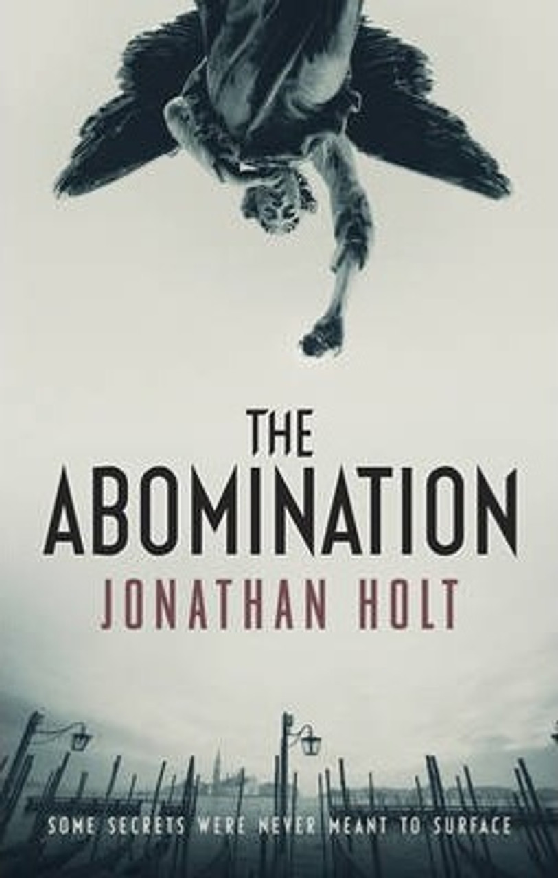 Jonathan Holt / The Abomination (Large Paperback)