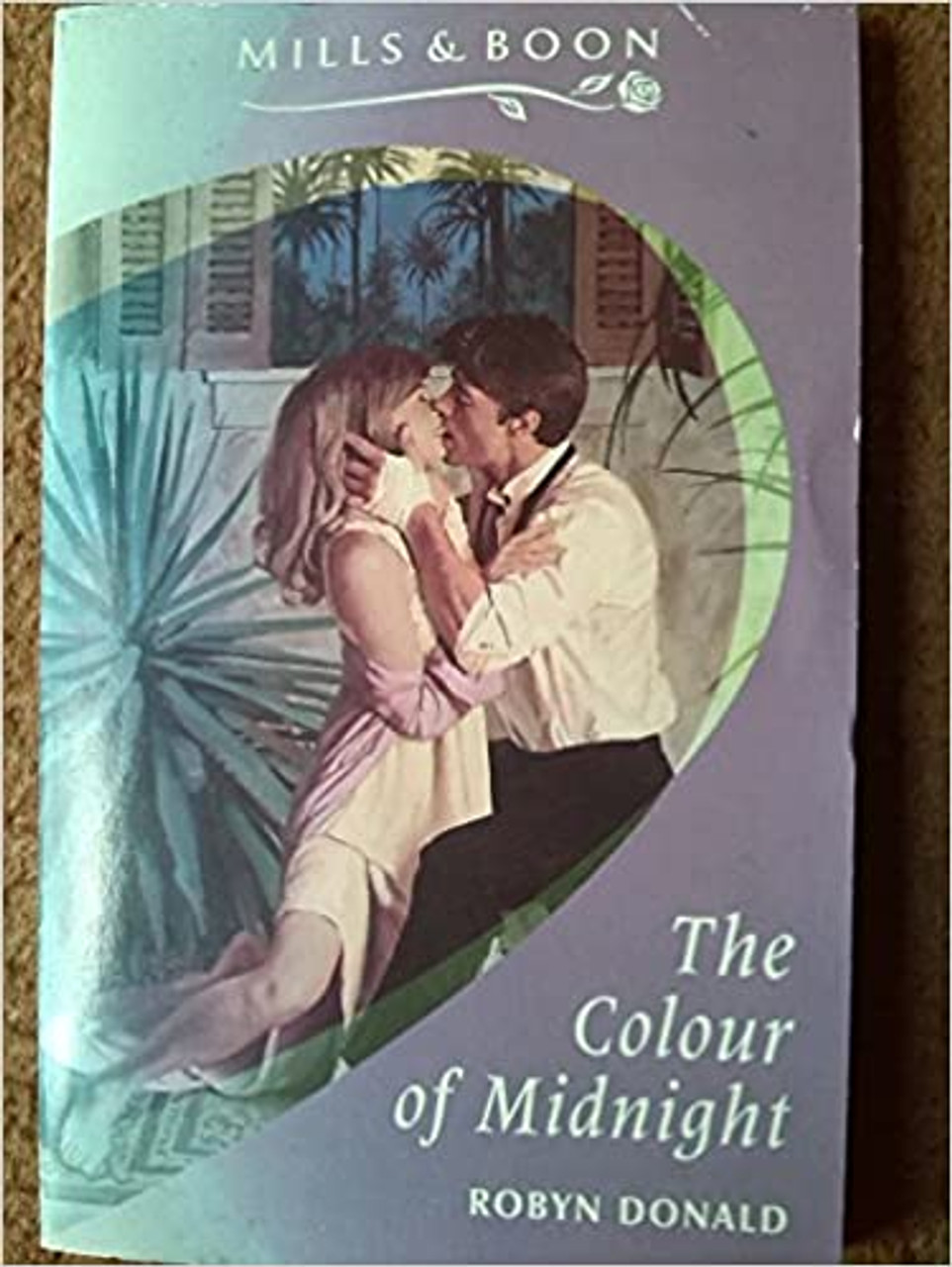 Mills & Boon / Colour of Midnight