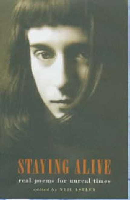 Neil Astley / Staying Alive (Large Paperback)