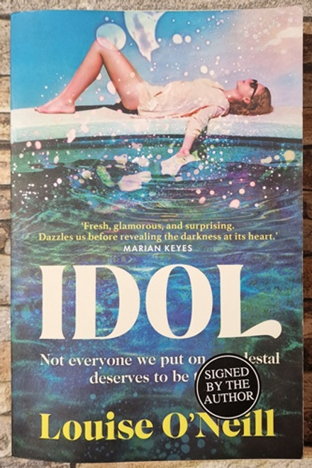 Louise O'Neill / Idol (Signed by the Author) (Large Paperback) (2)