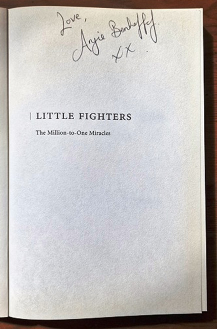 Angie Benhaffaf / Little Fighters (Signed by the Author) (Large Paperback)