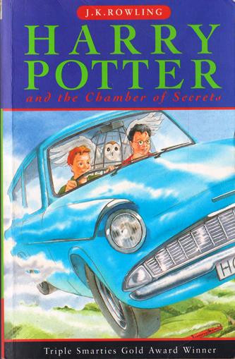 Rowling, J.K / Harry Potter and the Chamber of Secrets (Cover Illustration Cliff Wright) (Strapline: Triple Smarties Gold Award Winner)