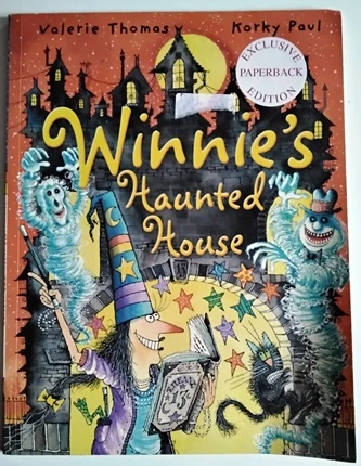 Valerie Thomas / Winnie's Haunted House (Children's Picture Book)