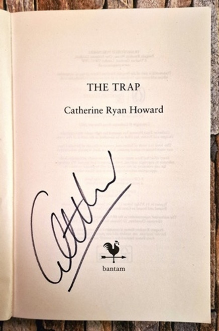 Catherine Ryan Howard / The Trap (Signed by the Author) (Large Paperback).