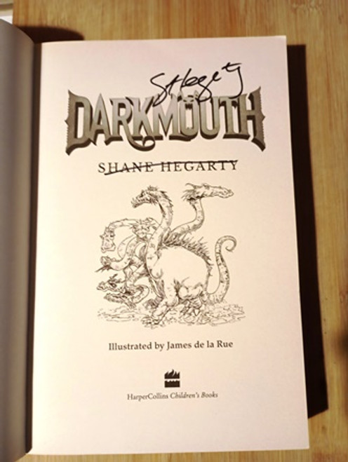 Shane Hegarty / Darkmouth (Signed by the Author) (Large Paperback)