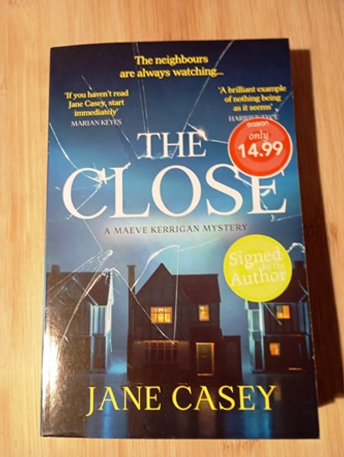 Jane Casey / The Close (Signed by the Author) (Large Paperback)