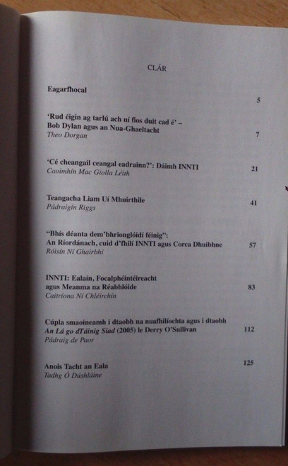 Léachtaí Cholm Cille  XLI - Gaeilge - Filíocht 2011 - Fili INNTI go h-Iontach - PB Literary Criticism Poetry