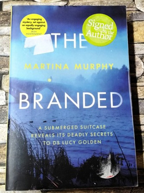 Martina Murphy / The Branded (Signed by the Author) (Large Paperback)