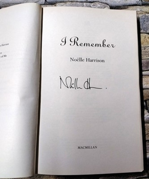 Noelle Harrison / I Remember (Signed by the Author) (Large Paperback)