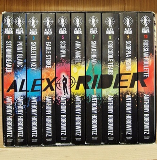 Anthony Horowitz / Alex Rider 10 Explosive Missions (10 Book Box Set)