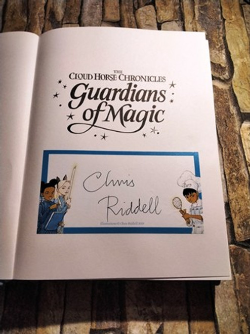 Chris Riddell / The Cloud Horse Chronicles - Guardians of Magic (Signed by the Author) (Hardback)