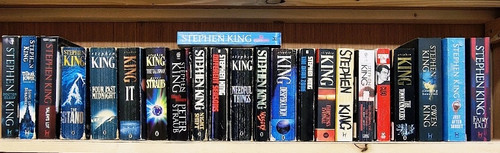Stephen King (23 Damaged Book Collection)