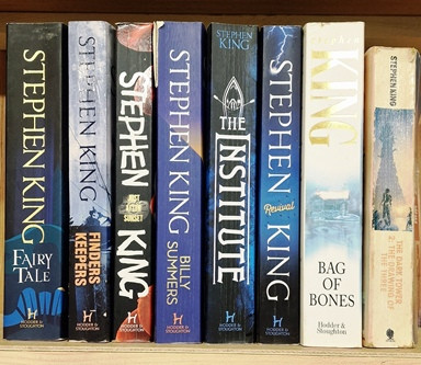 Stephen King (7 Damaged Large Paperback Book Collection)