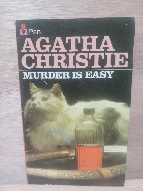 Agatha Christie - Murder is Easy - Vintage Pan PB