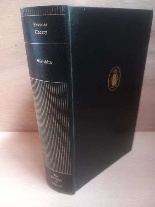 Nicolas Pevsner - Wiltshire (The Buildings of England) - HB - 1985  ( Revised & Expanded 2nd Edition( 1975) ( Originally 1963)