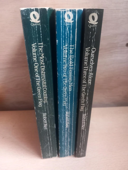 Robert Kee - The Green Flag : A History of Irish Nationalism ( 3 Volume PB SET 1978, Quartet Books)