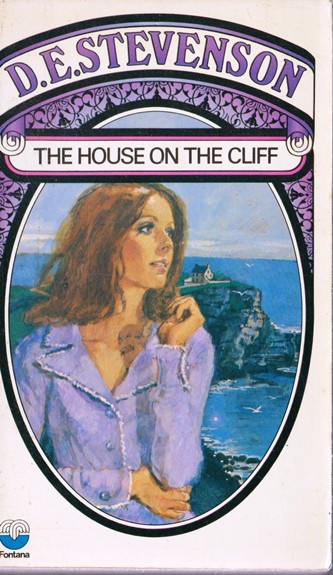 D. E. Stevenson / The House on the Cliff (Vintage Paperback)
