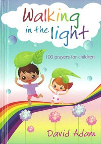 David Adam / Walking in the Light (Hardback)