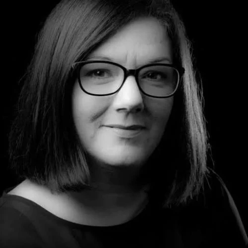 Author Bronagh Starrs, book cover image to follow