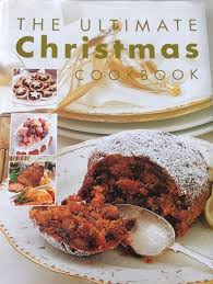 Claire Musters / The Ultimate Christmas Cookbook (Coffee Table Book)