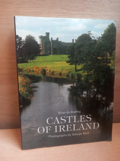 Brian de Breffny - Castles of Ireland - PB -1985 (Originally 1977)